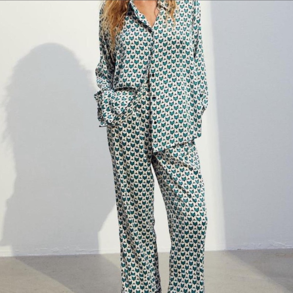 H&M Teal and White Lounge/Pajama Set